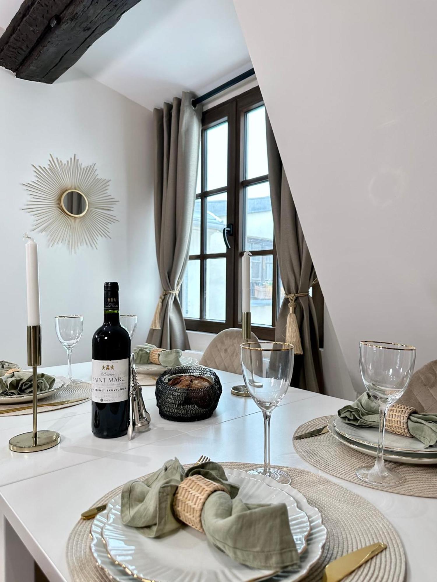 פריז Le Marais' Finest Luxurious Apartment מראה חיצוני תמונה