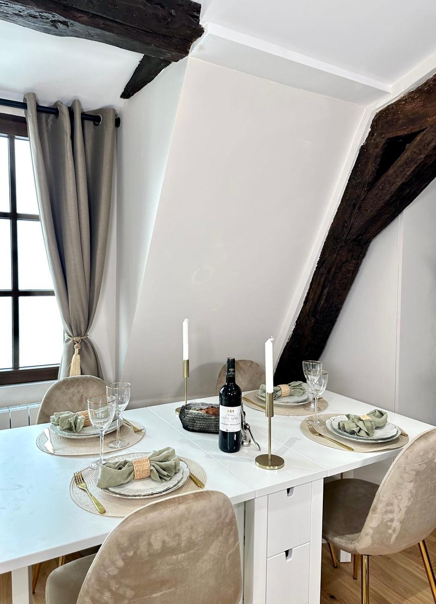 פריז Le Marais' Finest Luxurious Apartment מראה חיצוני תמונה