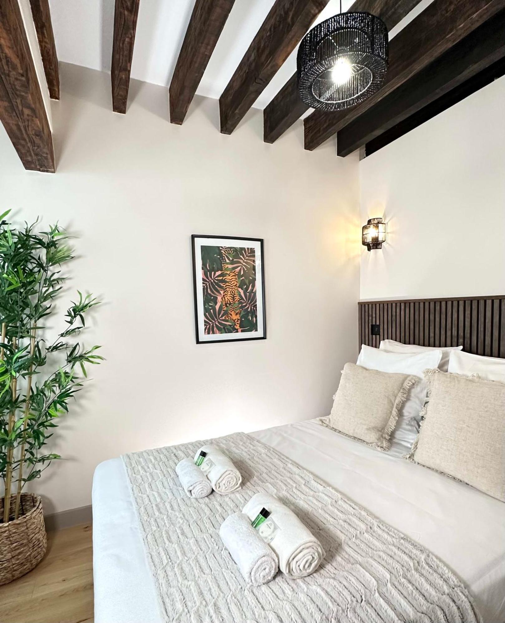 פריז Le Marais' Finest Luxurious Apartment מראה חיצוני תמונה
